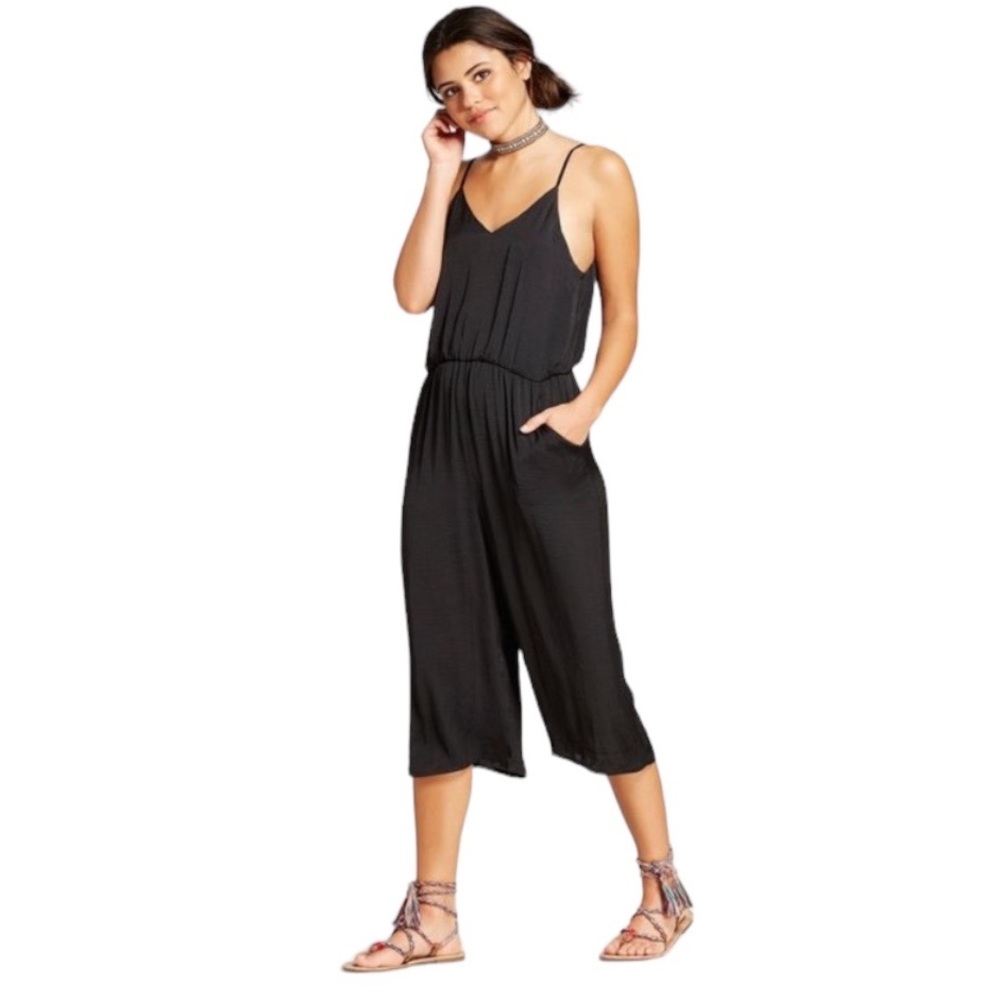 Xhilaration Cropped Jumpsuit